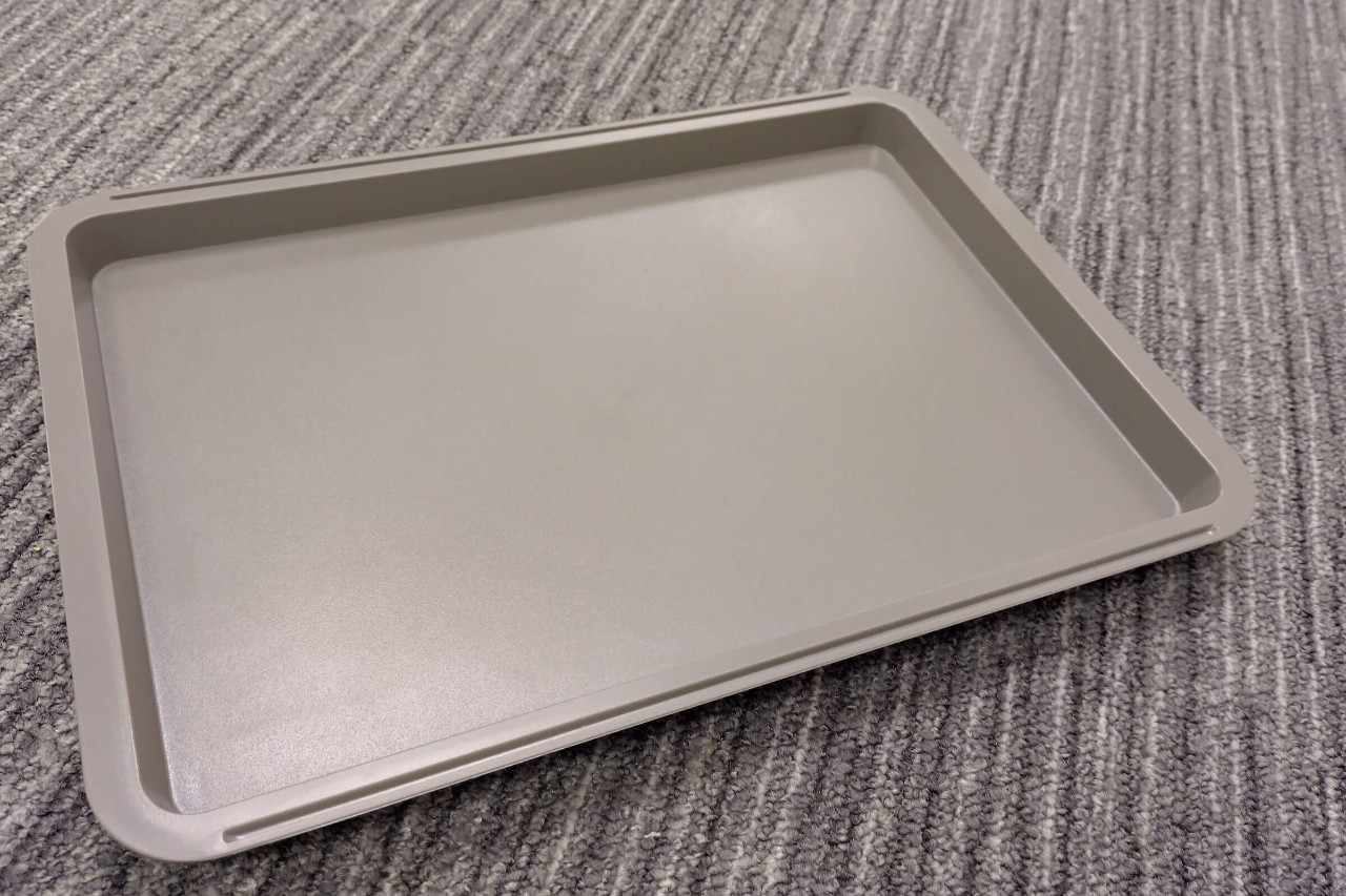 economy_class_tray Closing the loop for trays in Economy Class