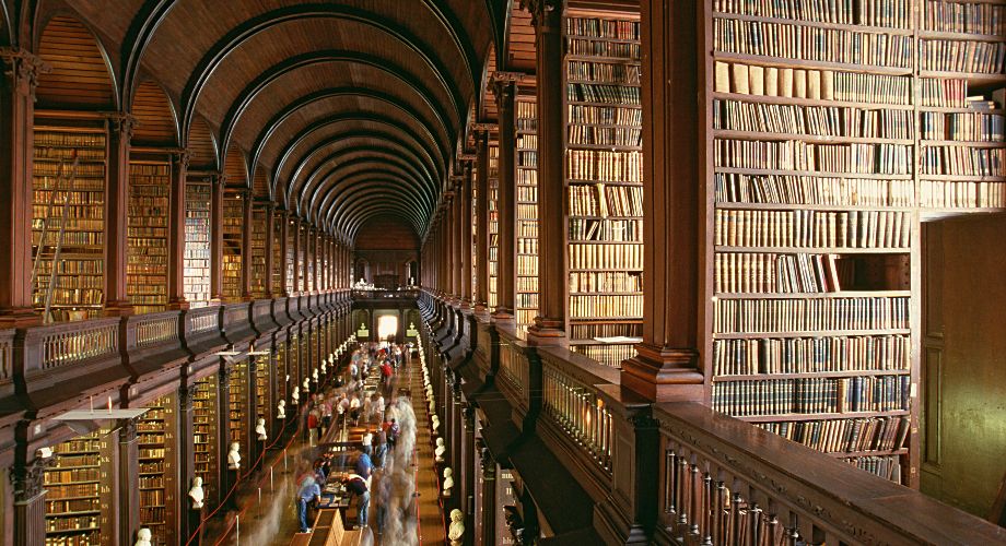 Hiasan dalaman perpustakaan Dublin