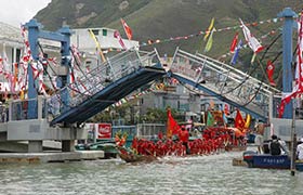Dragon Boat Water Parade Tai O Do