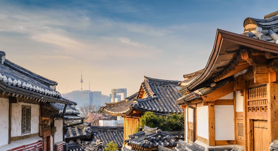 L’architecture coréenne traditionnelle du village des hanok à Bukchon, situé à Séoul 