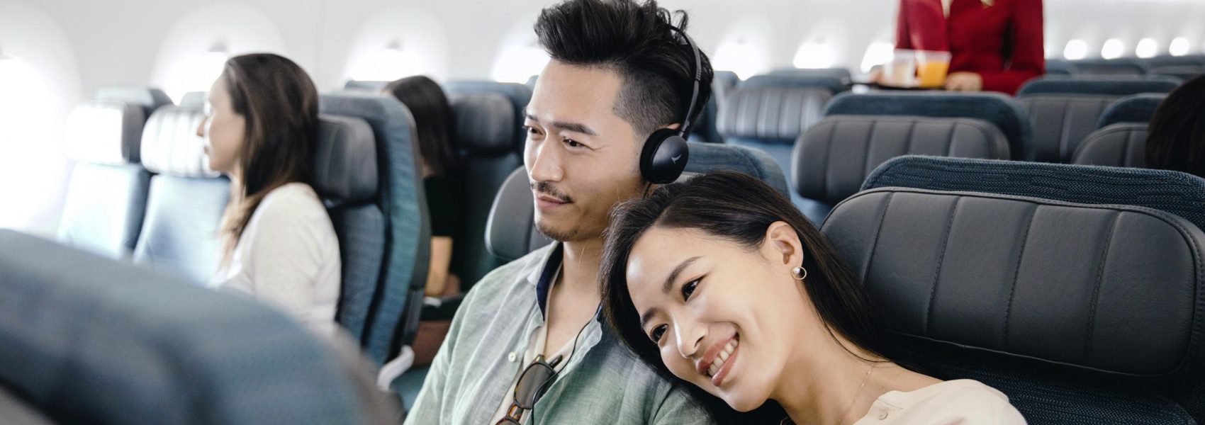 Book your flights with DBS Black World Mastercard® to save HKD400 
