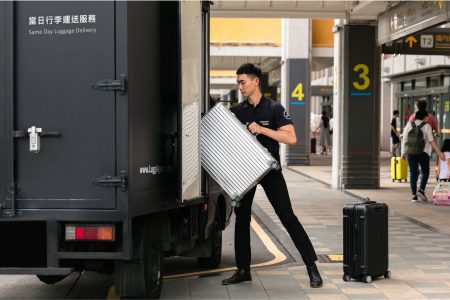 15% off on the luggage delivery service