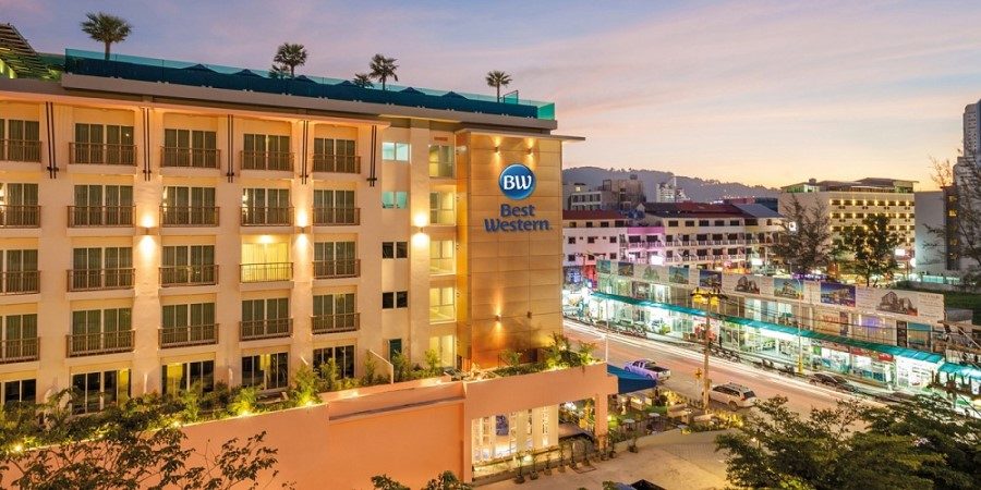 Best Western hotel exterior, showcasing modern architecture and welcoming entrance.