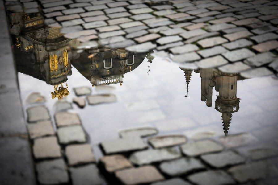 Why do so many artists go to Belgium?