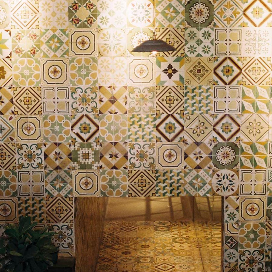 Tile wall