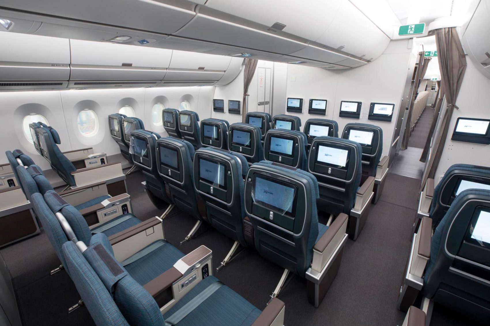 Cathay Pacific's Airbus A350-1000. Credit: A. Tchaikovski / Master Films