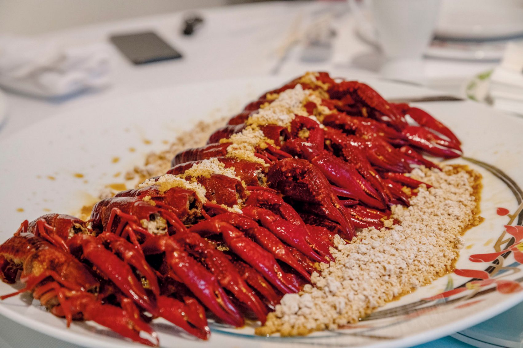 Crawfish pickled with yellow wine at Yan Jing Tang restaurant,. Beijing. Credit: Gilles Sabrie
