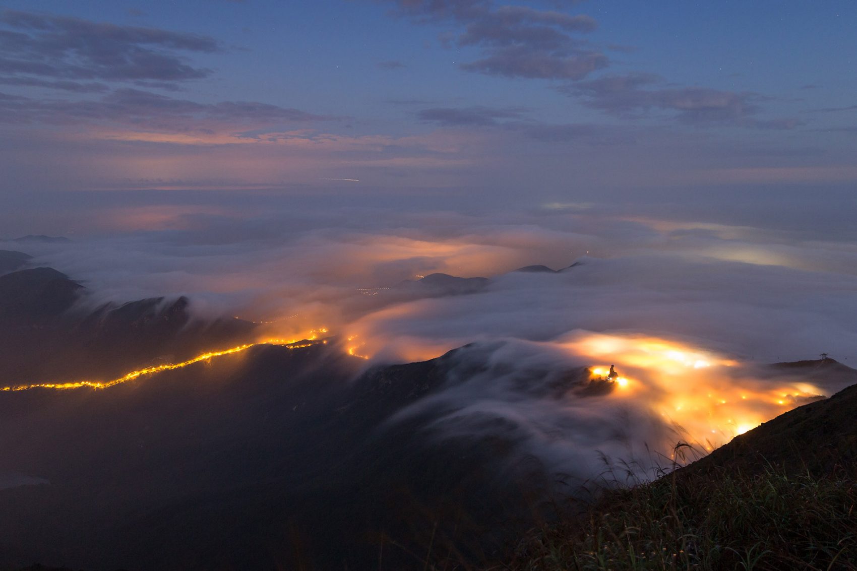 Moontrekker hike