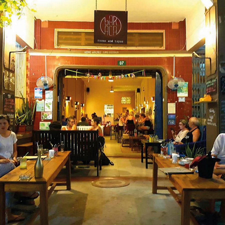 Full, casual restaurant in Cambodia
