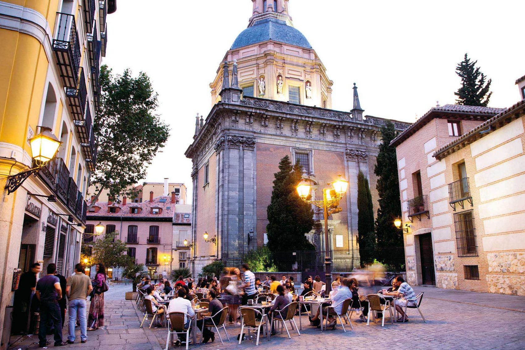Comparing the food cultures of Hong Kong and Madrid