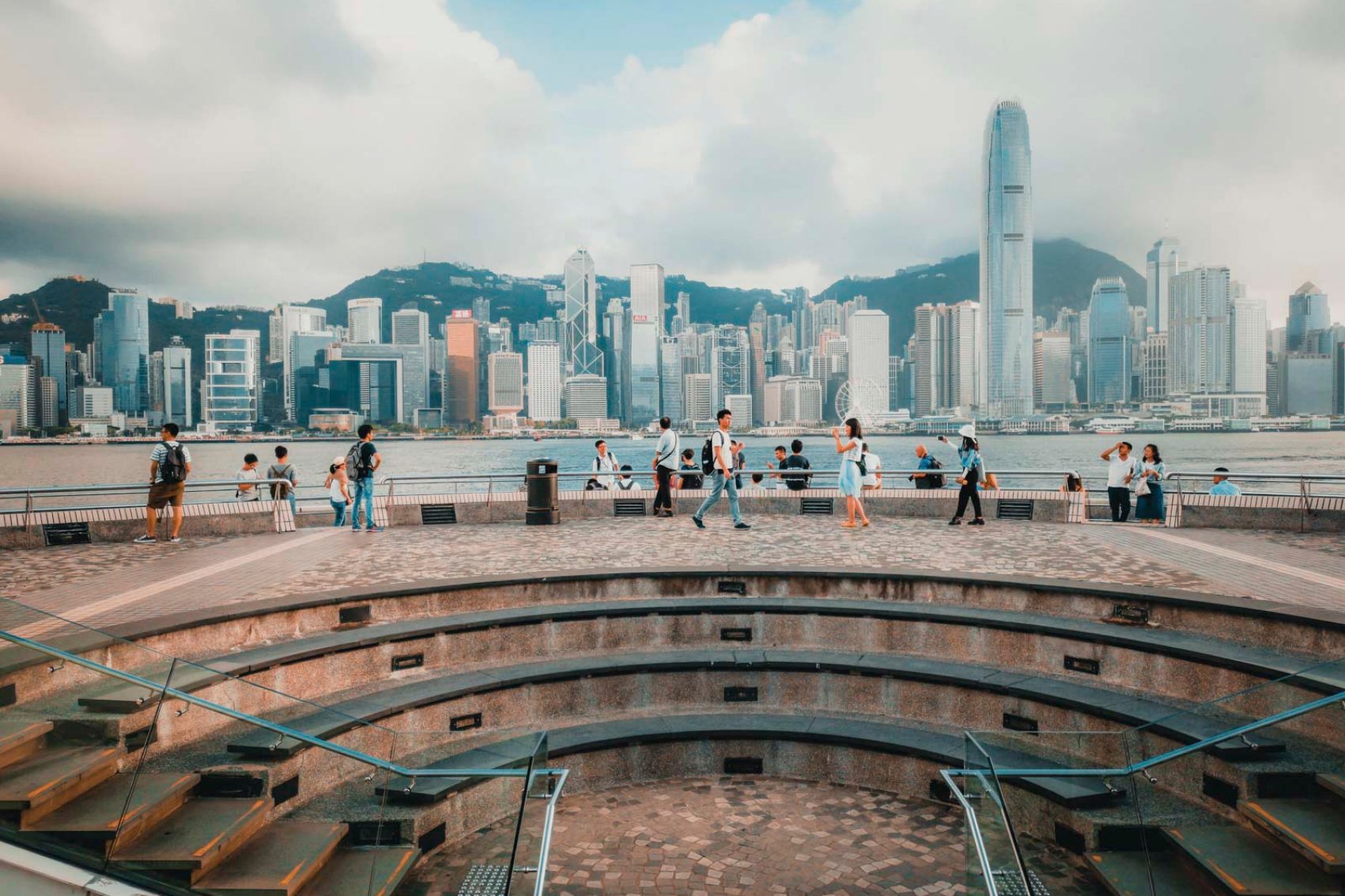 The Avenue of Stars, Hong Kong. Credit: Suet Ting Cheung / Alamy Stock Photo / Argusphoto