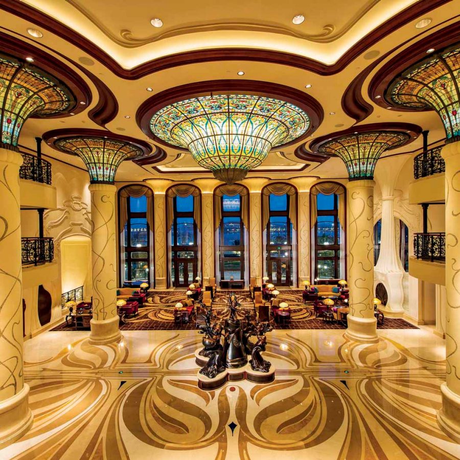 Shanghai Disneyland Hotel, theme park hotel