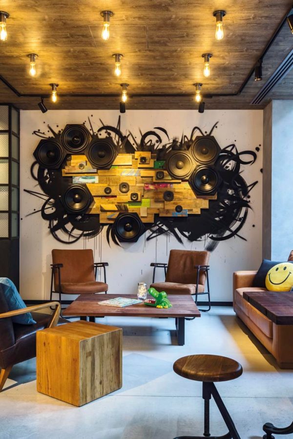Moxy Osaka Honmachi