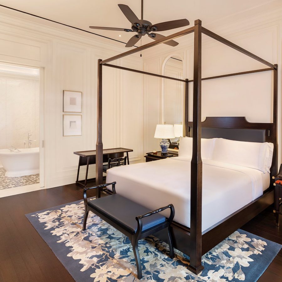 Courtyard Suite Bedroom, Raffles Singapore