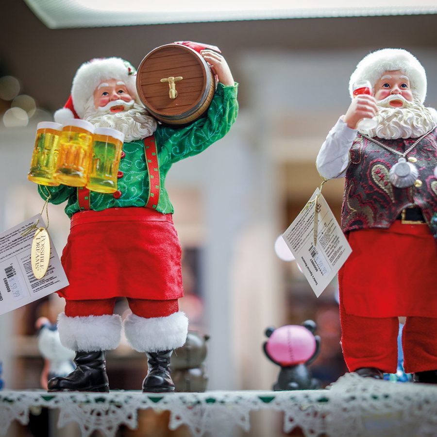 Santa decorative toys