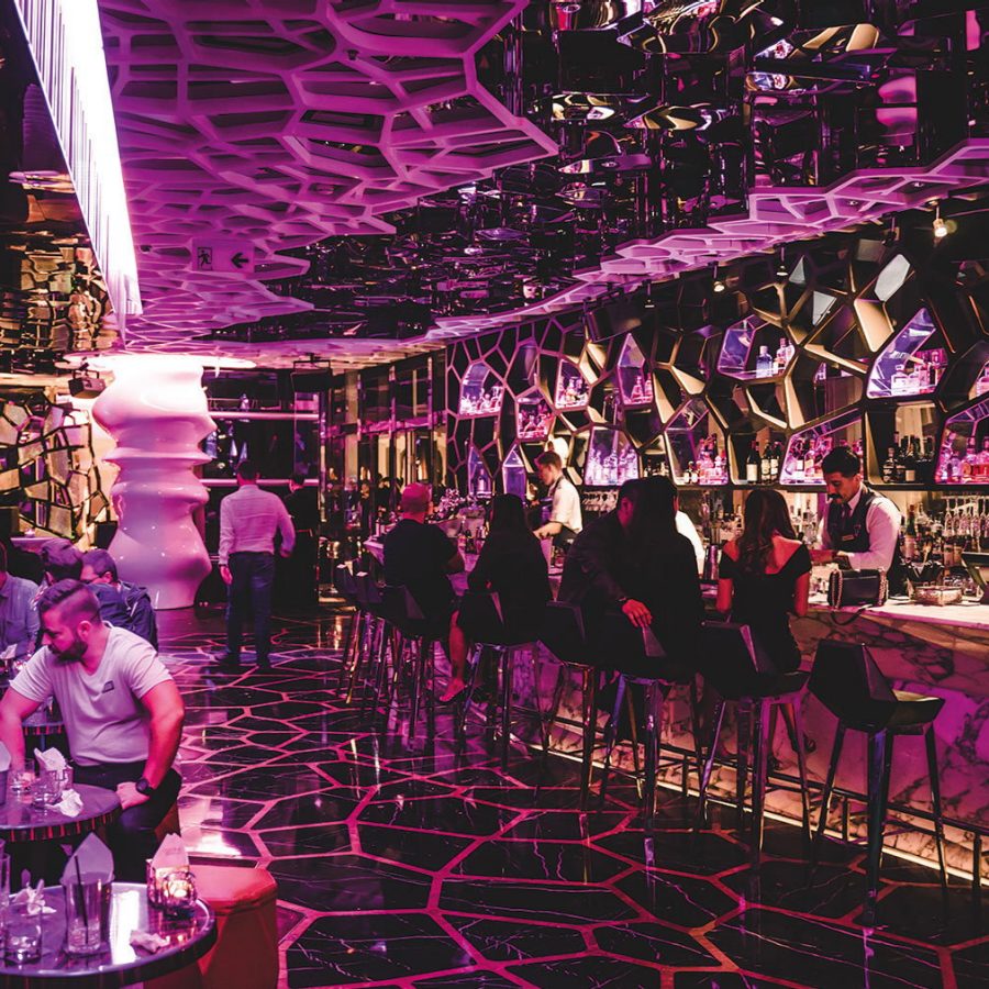 Ozone bar in the Ritz-Carlton Hong Kong. Credit: Shutterstock