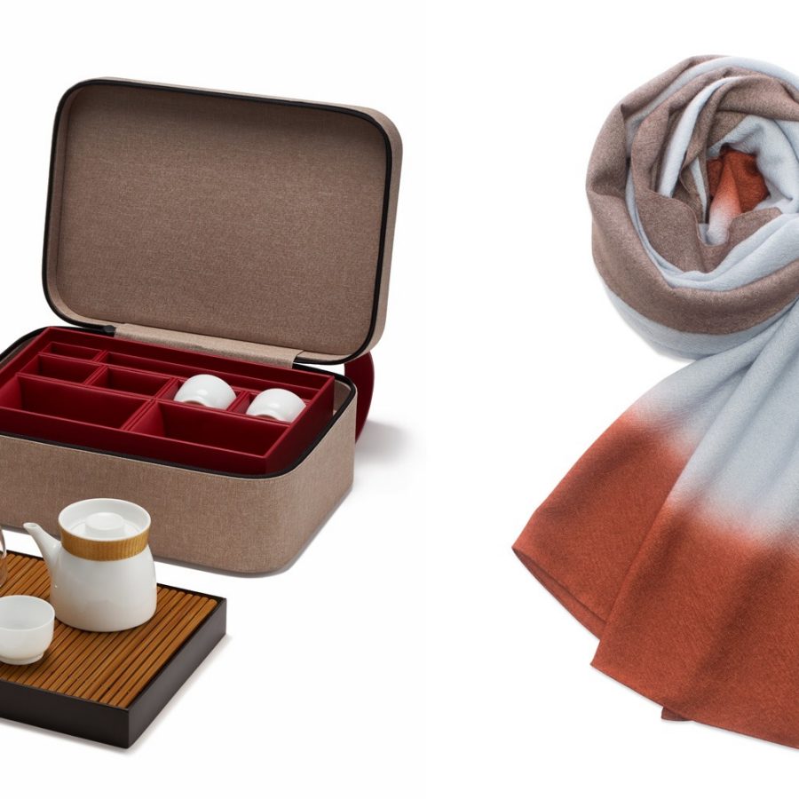 Scarf and teabox