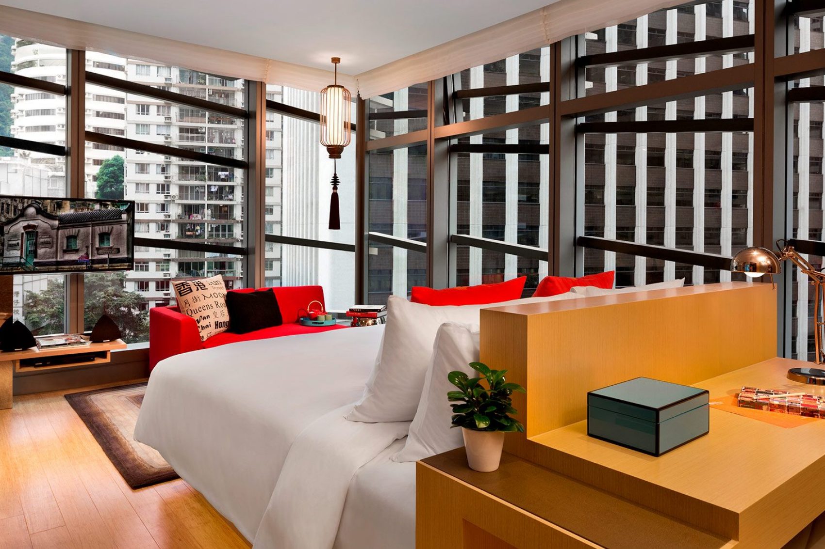 Deluxe Room interior at the Hotel Indigo in Hong Kong
