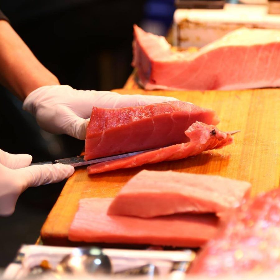 Sushi at Tsukiji Outer Market. Credit: Shutterstock