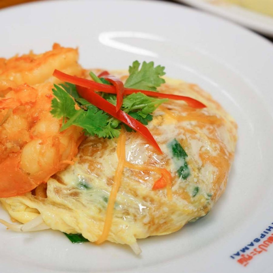 Pad Thai at Thipsamai. Credit: Shutterstock