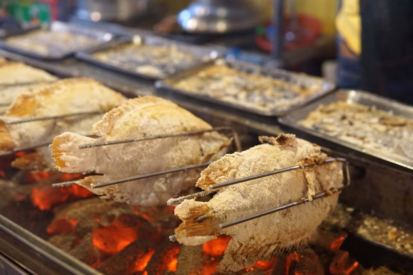 Pla Pao (salt grilled fish). Credit: Shutterstock