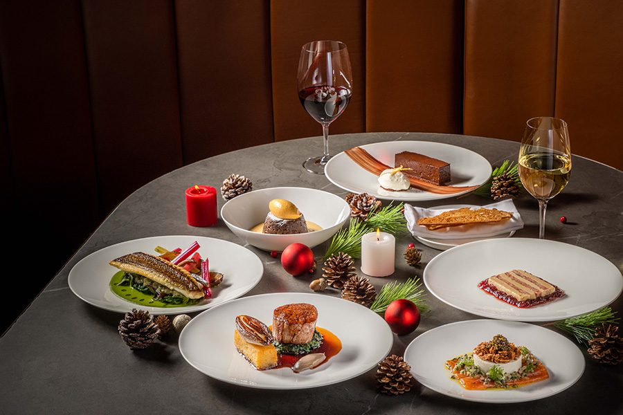 Christmas set, The Continental