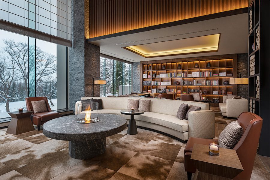Higashiyama Niseko Village lounge area