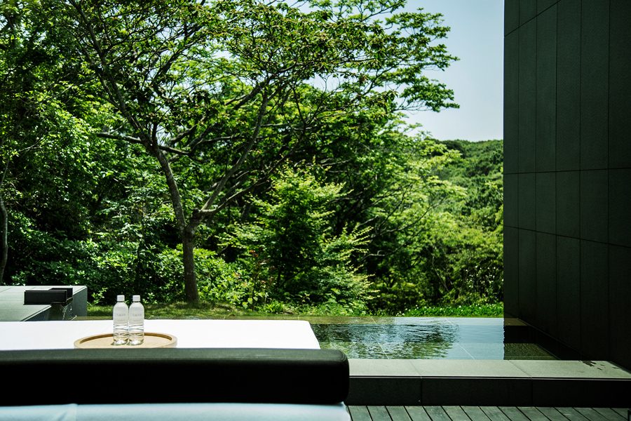 Swimming pool, Amanemu 
