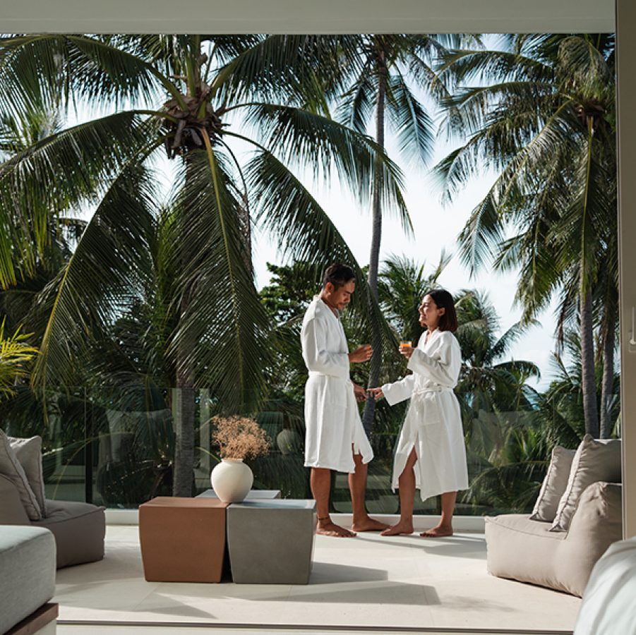 Go on holidays with your Standard Chartered Cathay Mastercard