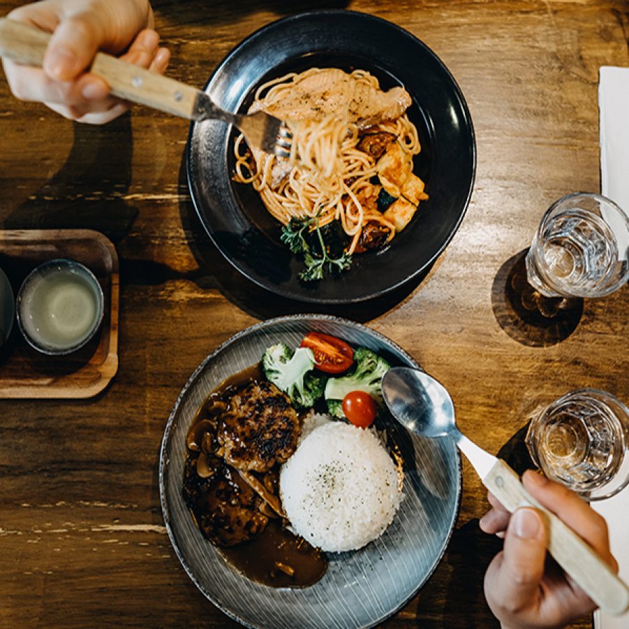 Dine on the best eats with Cathay Pacific Standard Chartered Mastercard