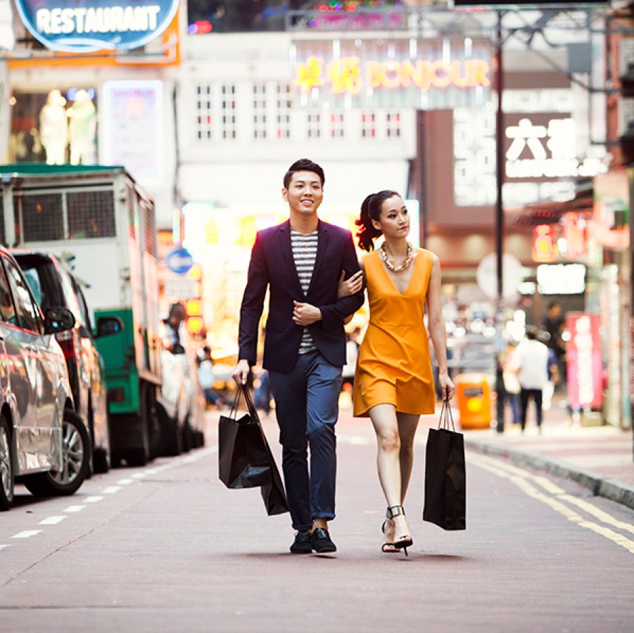 Shop to your heart's content with Cathay Pacific Standard Chartered Mastercard