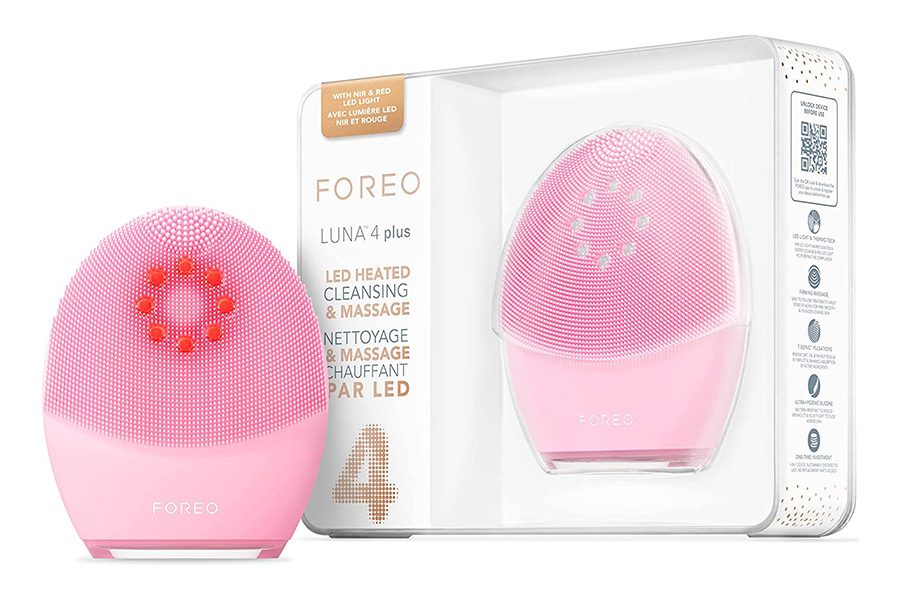 Cleanse with Foreo