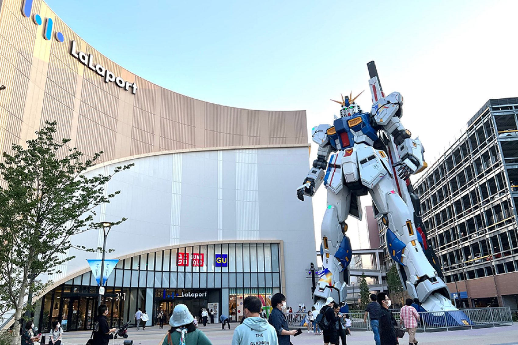 A life-size statue of Freedom Gundam outside the entrance to LaLaport Fukuoka, Japan