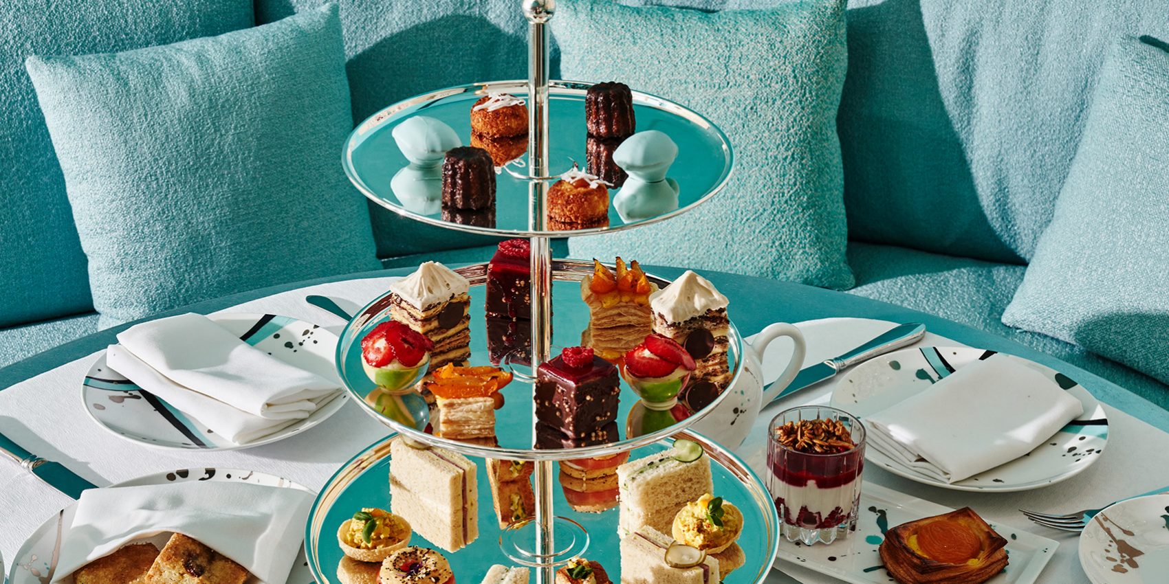 5 Luxury Fashion Cafes Around The World You Have To Visit Cathay 5-luxury-fashion-cafes-around-the-world-you-have-to-visit-cathay