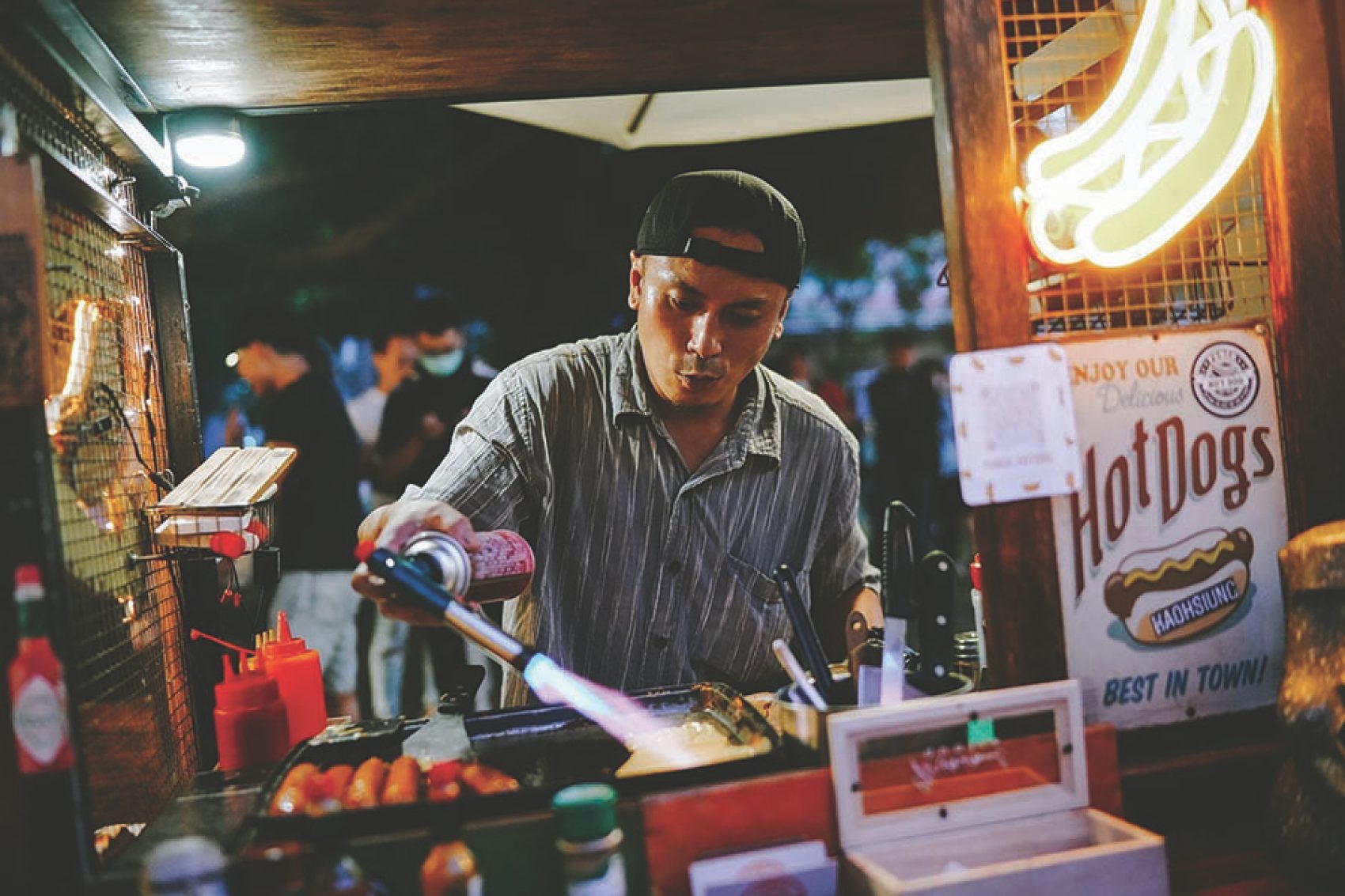 Taiwanee market vendor