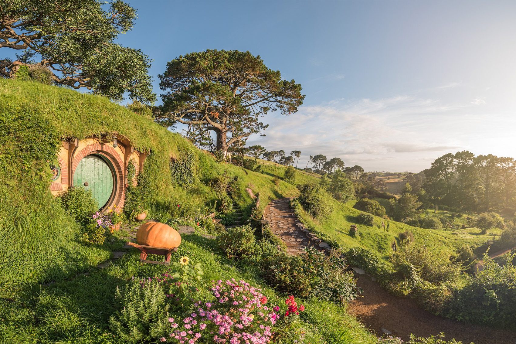 5 easy day trips from Auckland North Island courtesyimages