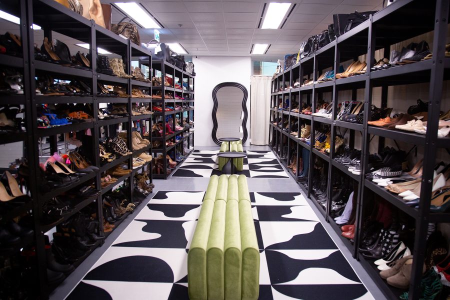 Vintage clothing thrift stores outlet