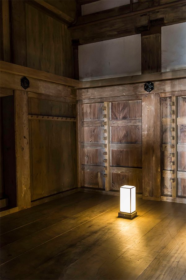 Light in room - Himeji Castle