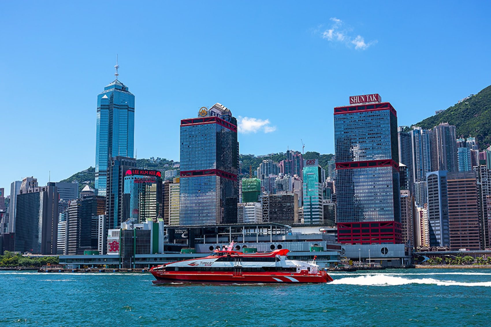 How to get from Hong Kong to Macao by bus