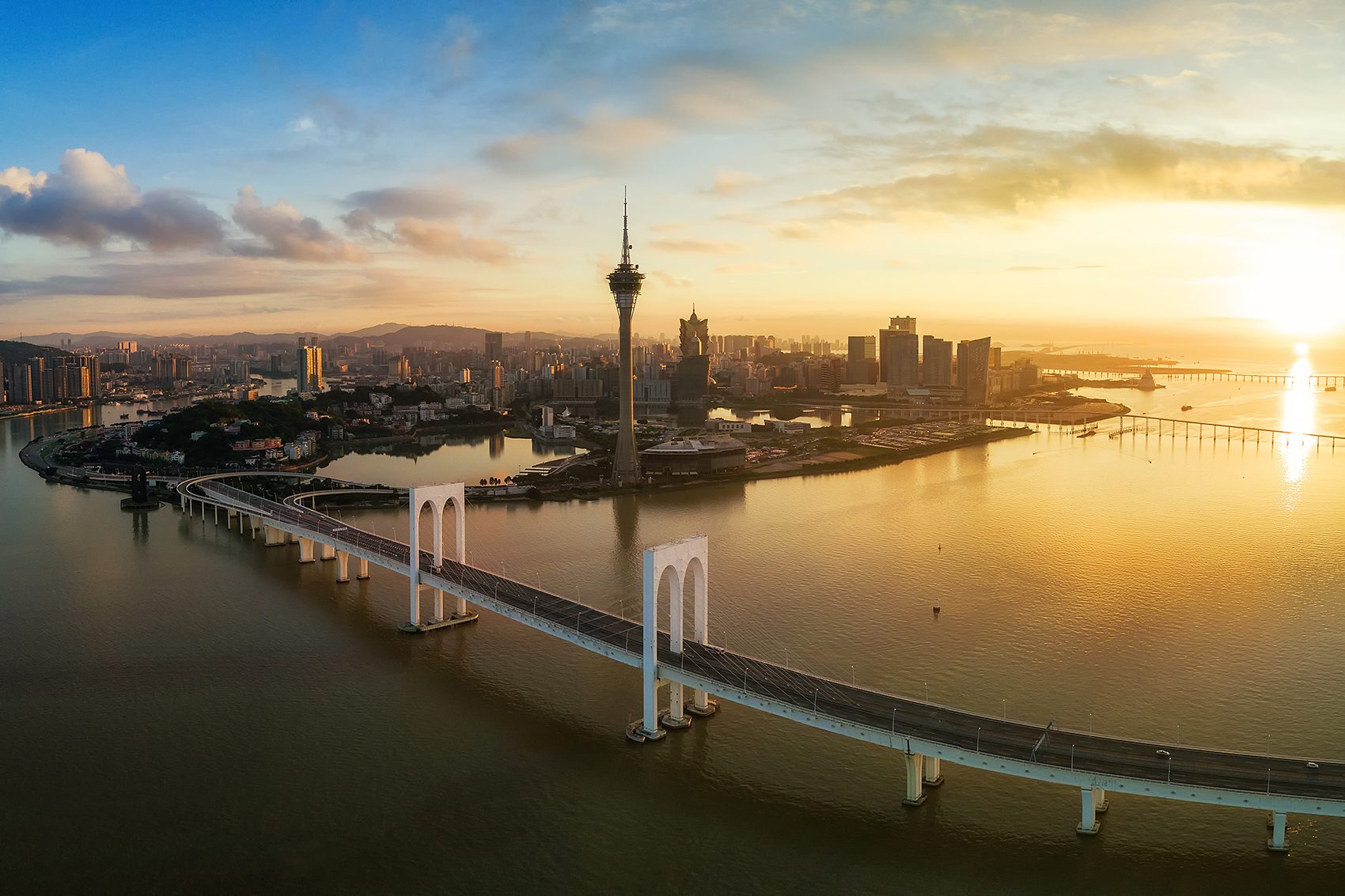 How to get from Hong Kong to Macao