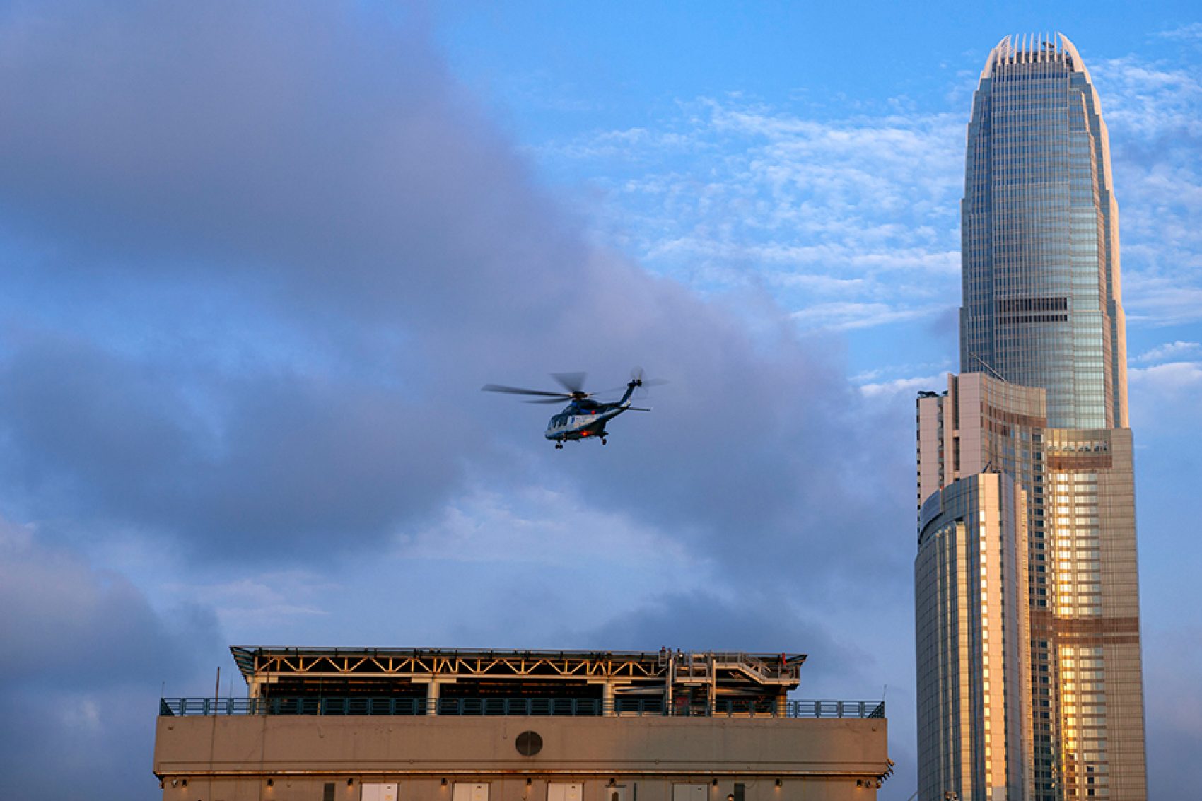 How to get from Hong Kong to Macao by air