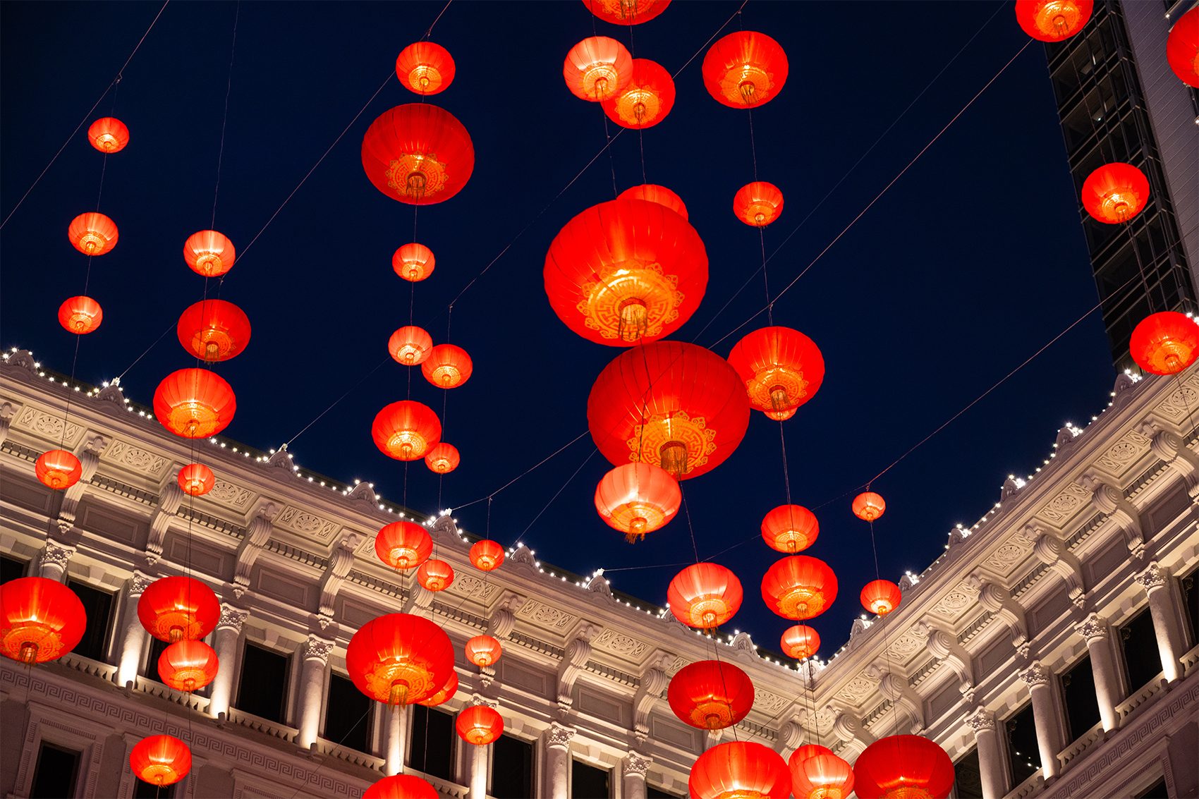 Best things to do in Hong Kong in February: red lanterns at peninsula hotel