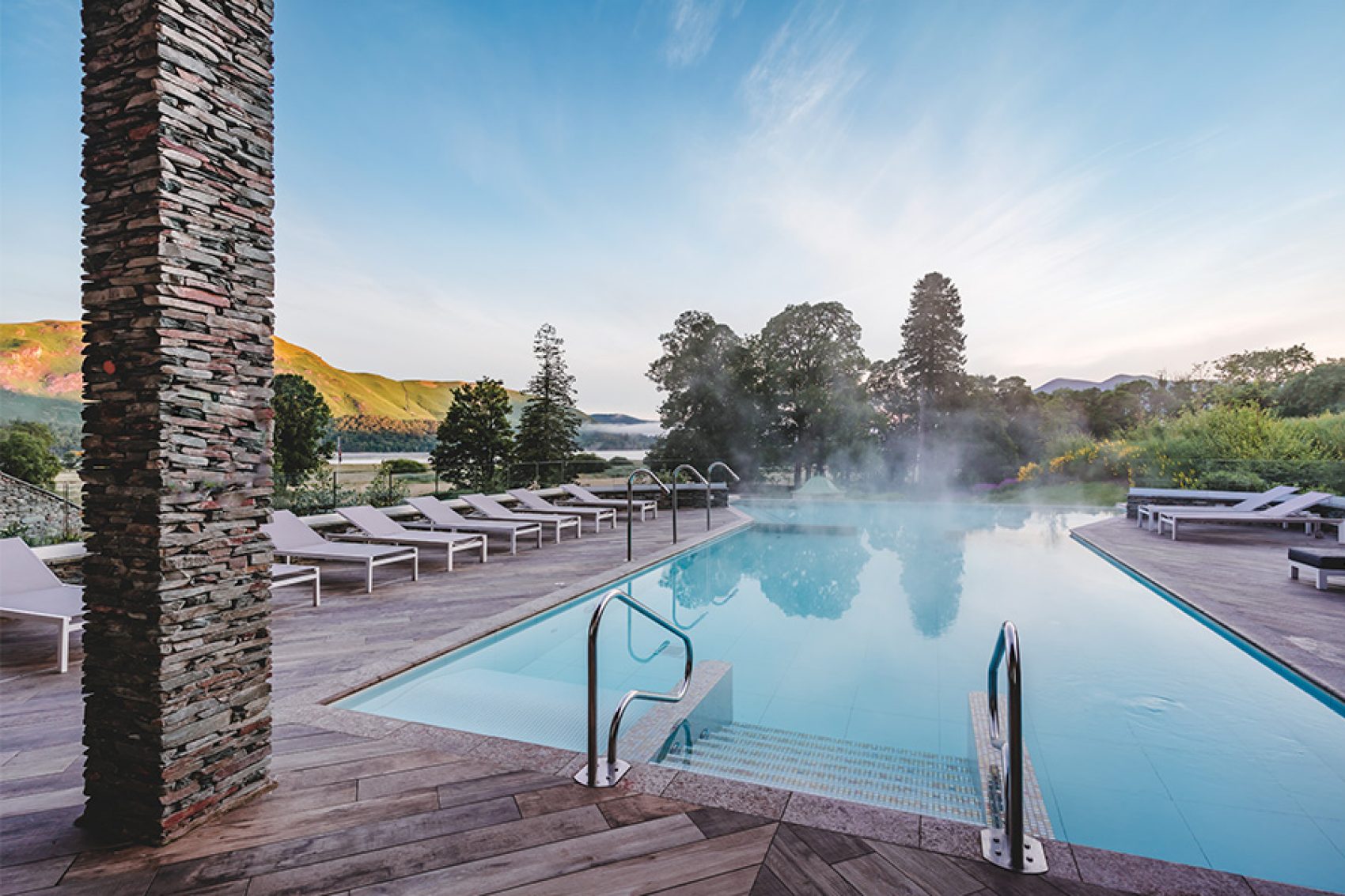 Disabled-friendly swimming pool