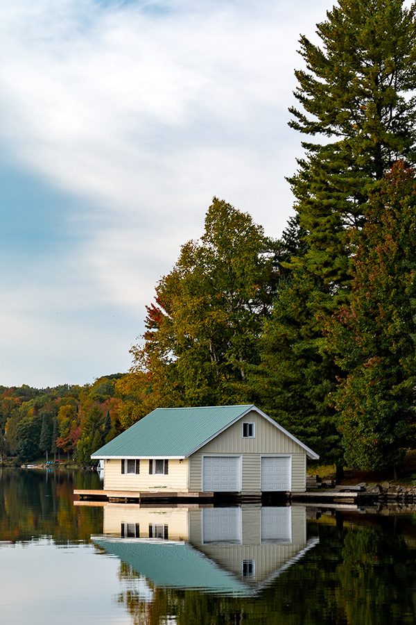 Cottage on the water, Algonquin Park, Canada