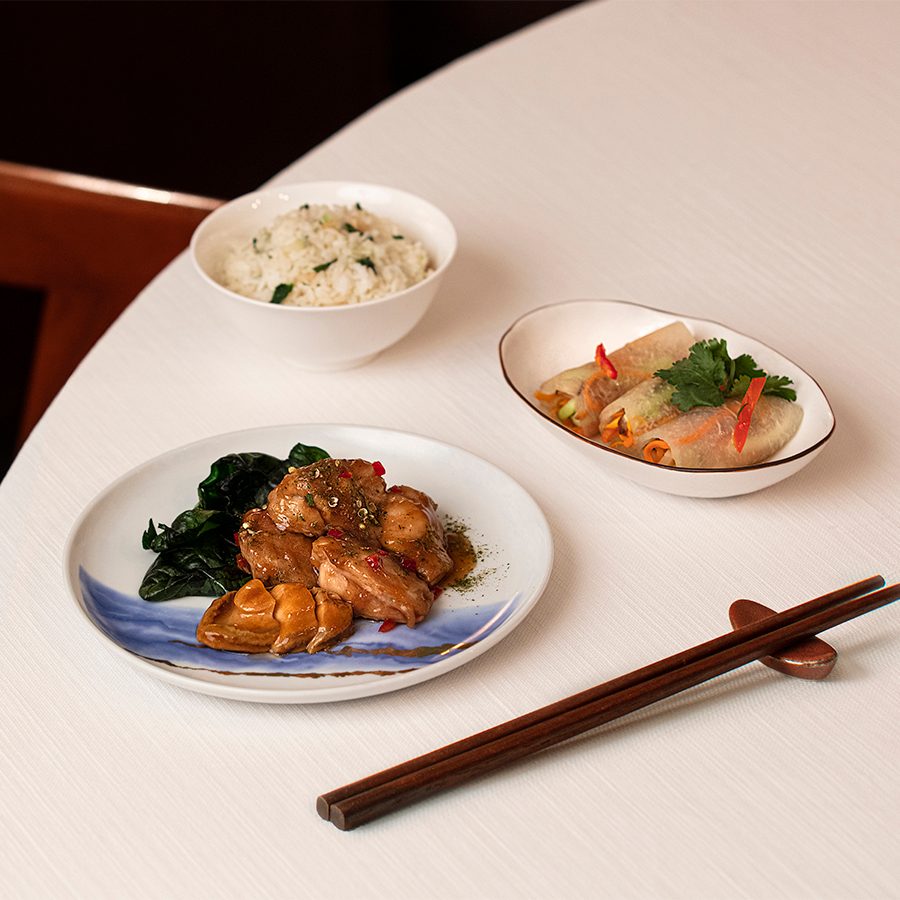 Sautéed abalone and chicken with Sichuan pepper and crispy greens
