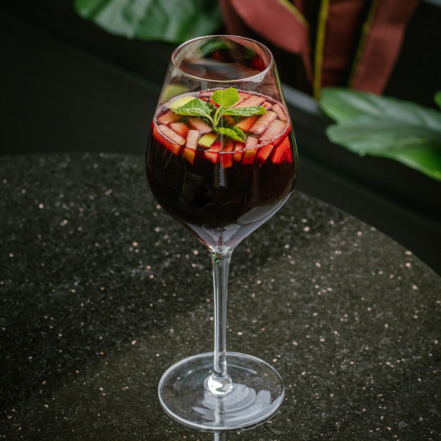 Red mocktail from Quiero Mas; courtesy image