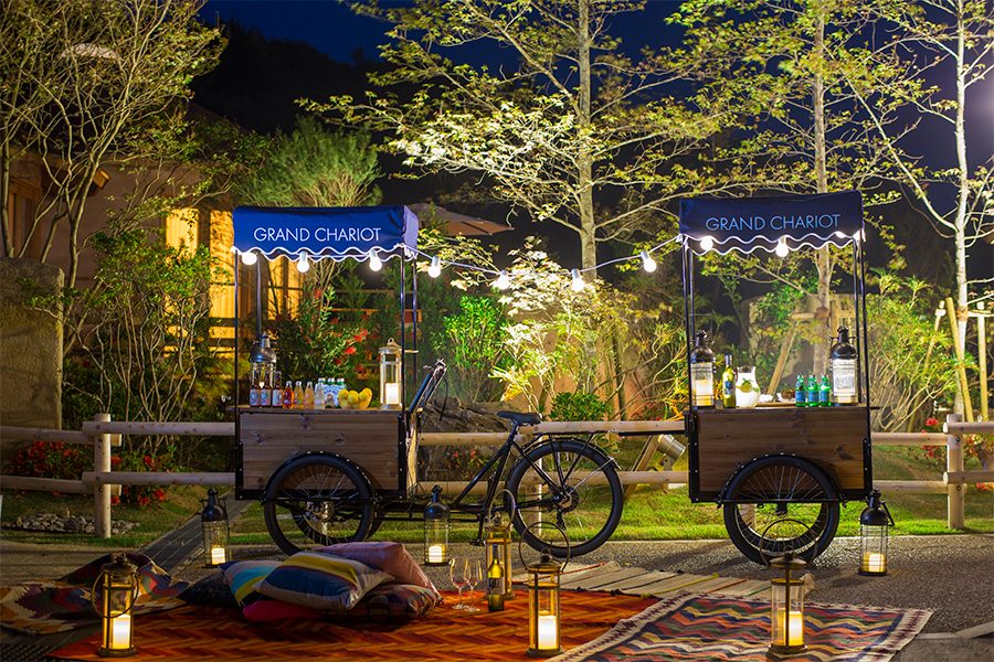 Nighttime scene at the 星空のBAR135° at Grand Chariot Big Dipper 135° in Japan