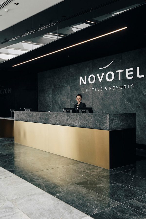 Novotel Melbourne South Wharf front desk