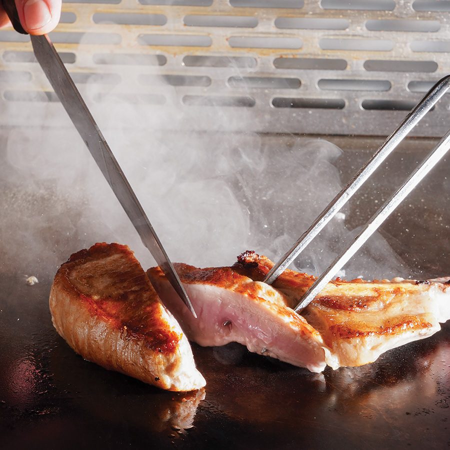 Tora Tetsu Teppan Yaki meat