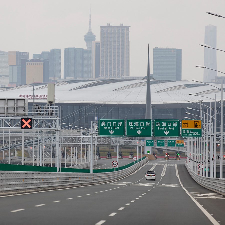 Only one car on the Macau Zhuhai bridge